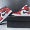 Air Jordan 1 Mid Chicago
