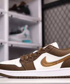 Air Jordan AJ1  MID/Low