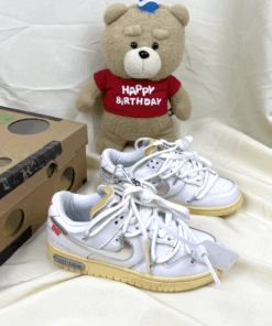 Off-White x Nike SB Dunk Low