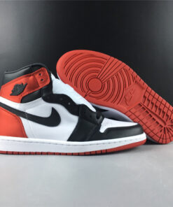 Air Jordan 1 satin WMNS BLACK TOE