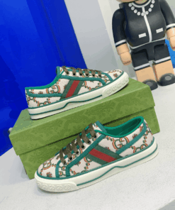 Gucci 1977 canvas shoes for couples