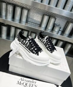 Alexander McQueen Sneaker