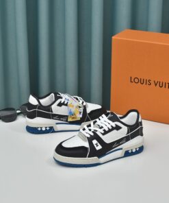 LOUIS VUITTON TRAINER SNEAKER