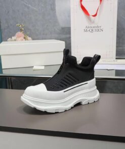 Alexander McQueen Tread Sole Zip Sneaker