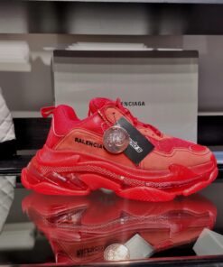BALENCIAGA TRIPLE S