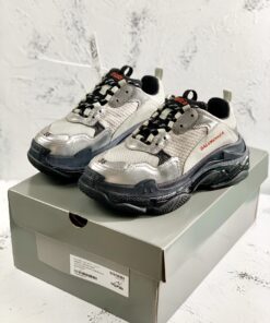 Balenciaga Triple S Clear Sole 2021SS