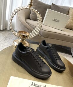 Alexander McQueen Sneaker