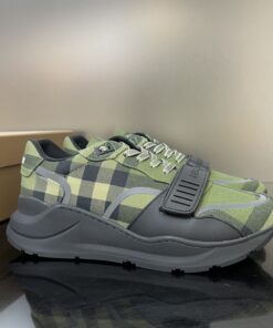Burberry Sneaker