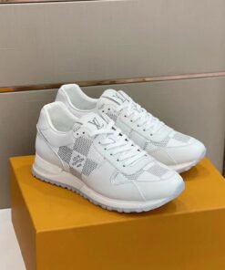 LOUIS VUITTON TRAINER SNEAKER