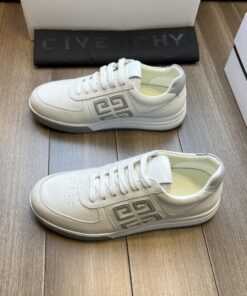 GIVENCHY G4 Low-Top Sneaker