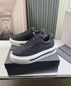 PRADA top version