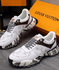 LOUIS VUITTON TRAINER SNEAKER