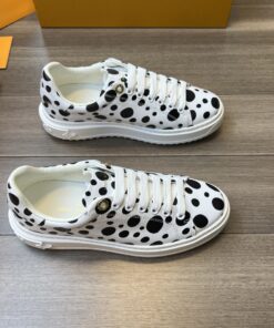 LOUIS VUITTON TRAINER SNEAKER
