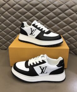 LOUIS VUITTON TRAINER SNEAKER