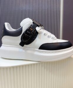 Alexander McQueen Sneaker