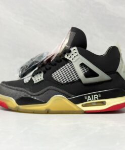 AIR JORDAN 4 SNEAKER