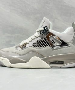 AIR JORDAN 4 FROZEN MOMENTS SNEAKER