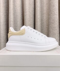 Alexander McQueen Sneaker