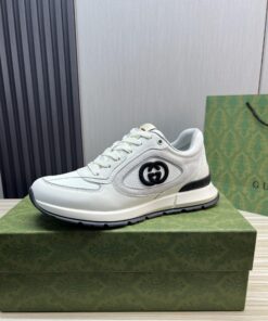 Gucci High-end sneaker