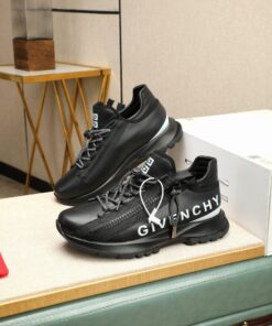GIVENCHY SPECTRE ZIP RUNNER SNEAKERS
