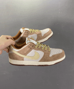 SB Dunk Low