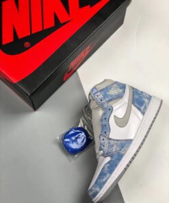 Air Jordan 1