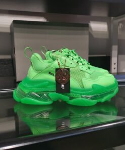 BALENCIAGA TRIPLE S
