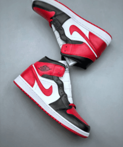 Air Jordan 1 Mid Magenta