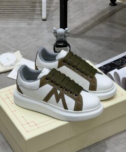 Alexander McQueen Sneaker
