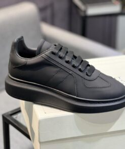 Alexander McQueen Sneaker