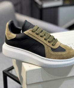 Alexander McQueen Sneaker