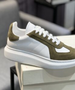Alexander McQueen Sneaker