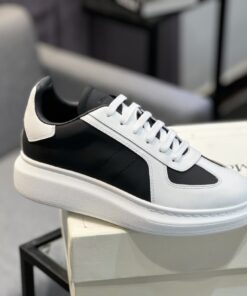 Alexander McQueen Sneaker