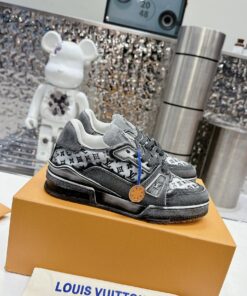 Louis Vuitton Trainer Sneaker