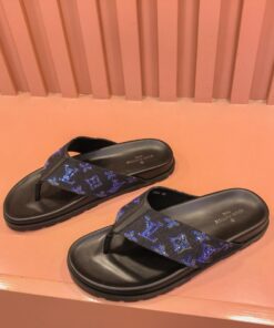Louis Vuitton Monogram Thong Slide In Black/Navy