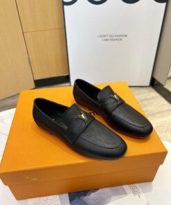 Louis Vuitton LV Capri Loafer In Black Grain Calfskin