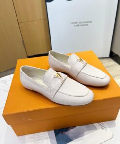 Louis Vuitton LV Capri Loafer In White Grain Calfskin