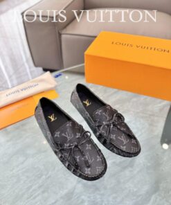 Louis Vuitton Gloria Flat Loafer In Black