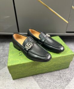 Gucci GG Loafer In Black Leather