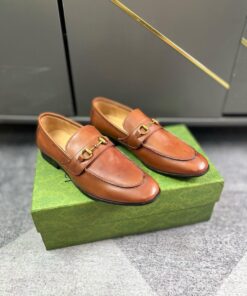 Gucci Horsebit Loafer In Brown Leather