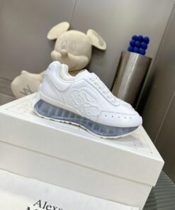 Alexander McQueen Sneaker