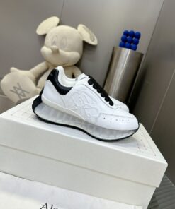 Alexander McQueen Sneaker