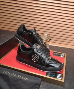 Philipp Plein Fashionable Casual Shoes