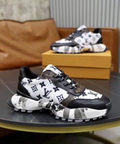 Louis Vuitton Sneaker