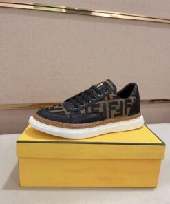 FENDI CASUAL SNEAKERS