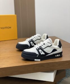 Louis Vuitton Trainer Sneaker