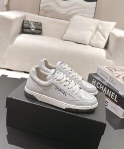 CHANEL Casual Cruise 2024/25 Sneakers
