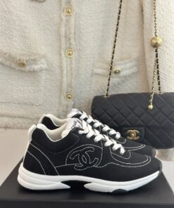 CHANEL Casual Cruise 2024/25 Sneakers