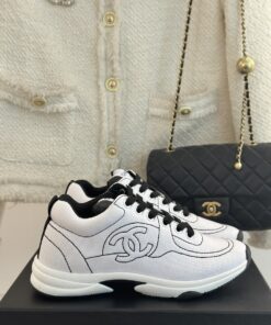 CHANEL Casual Cruise 2024/25 Sneakers
