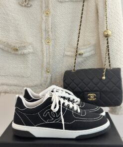 CHANEL Casual Cruise 2024/25 Sneakers